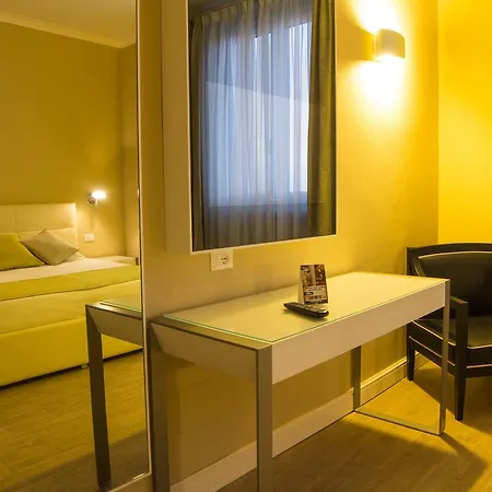 Hotel Universal 3*