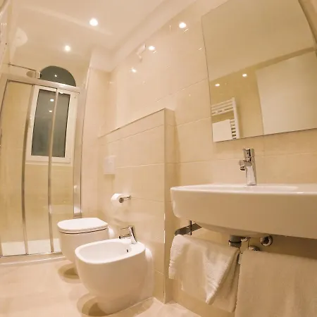Universal Hotel 3*