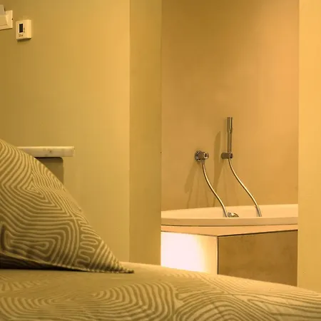 Universal Hotel