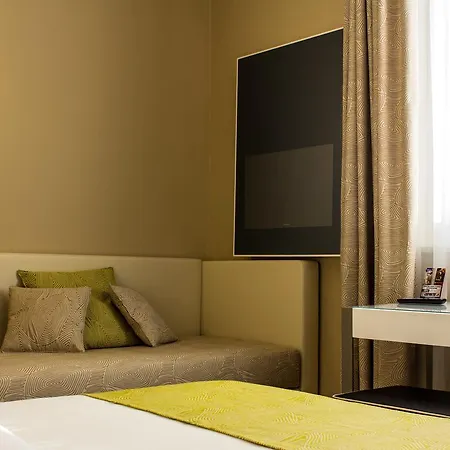 Universal Hotel